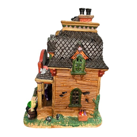 Lemax Zelda's Witch & Wizard Supply House Halloween Village WITH LIGHT WORKS - Picture 3 of 16
